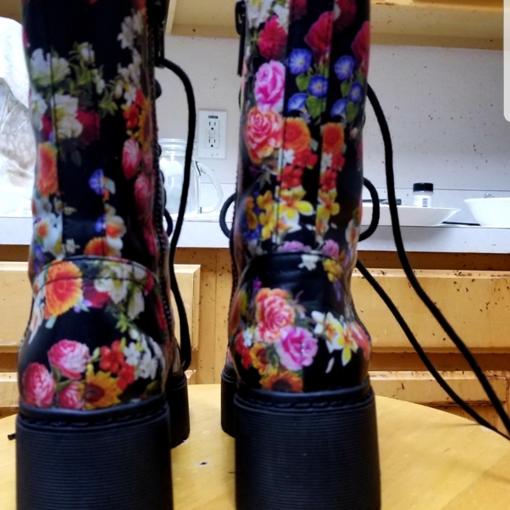 Floral Platform Boots - Picture 3 of 15